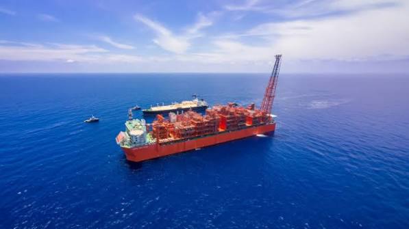 Mozambique's Coral Norte FLNG advances as MODEC takes mooring contract